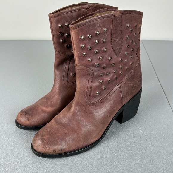Donald Pliner Baila Studded Bootie. Size 8.5. - Picture 1 of 13